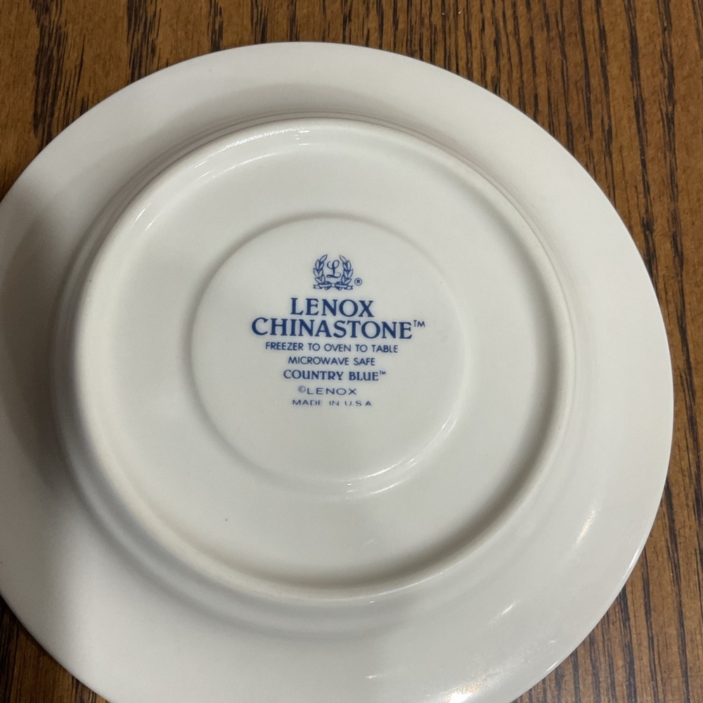 Lenox Chinastone White Saucer with Blue Scroll Floral Border - Picture 3 of 3